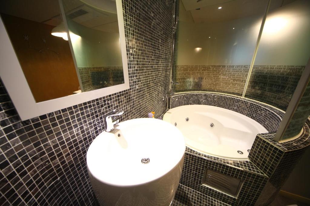Motel Baron De Paris Seoul