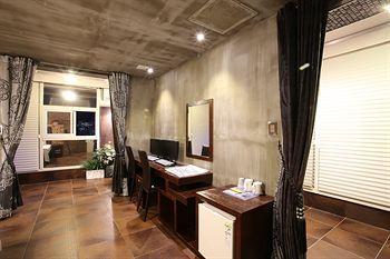 Motel Baron De Paris 2*
