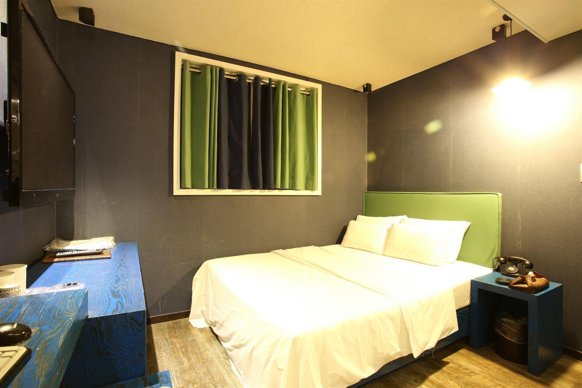 Baron De Paris Motel 2*